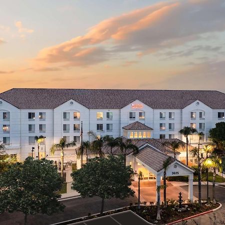 Hilton Garden Inn Bakersfield Eksteriør billede