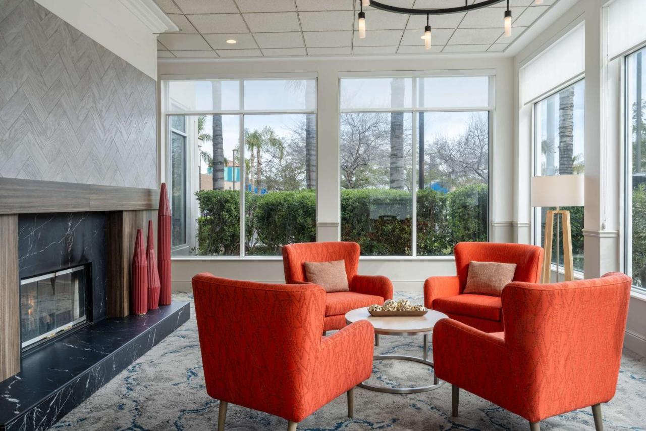 Hilton Garden Inn Bakersfield Eksteriør billede