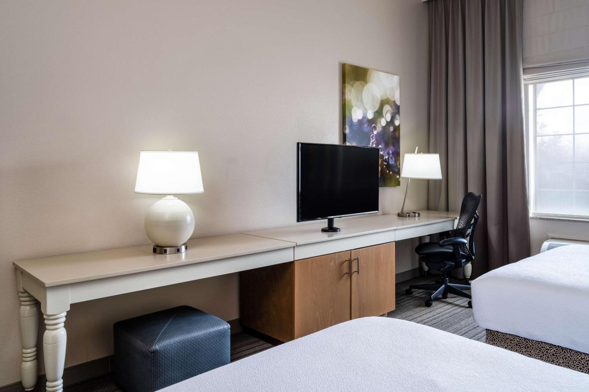 Hilton Garden Inn Bakersfield Eksteriør billede