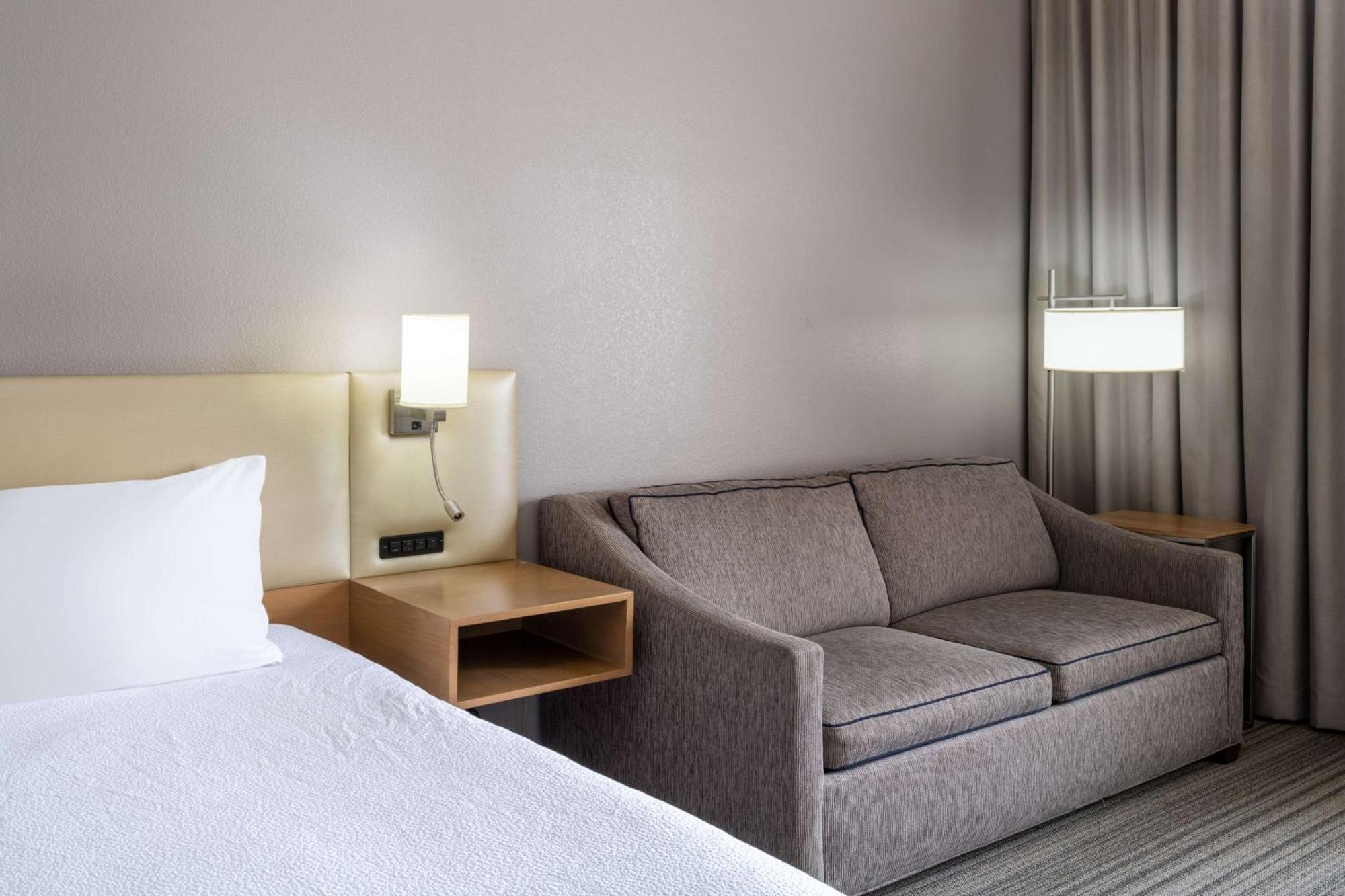 Hilton Garden Inn Bakersfield Eksteriør billede