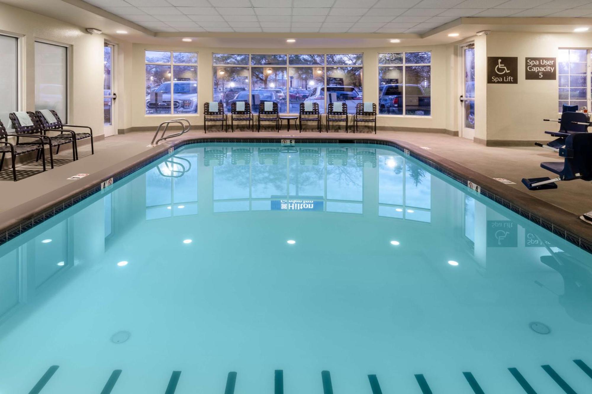 Hilton Garden Inn Bakersfield Eksteriør billede