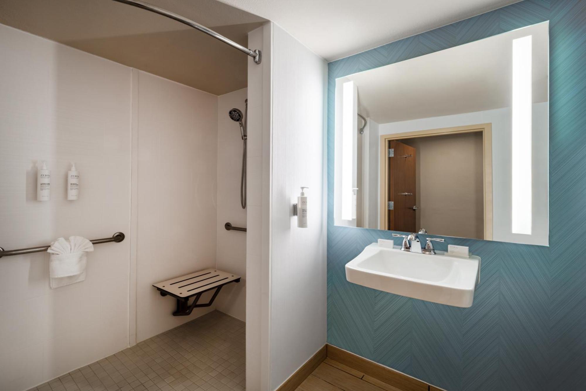 Hilton Garden Inn Bakersfield Eksteriør billede