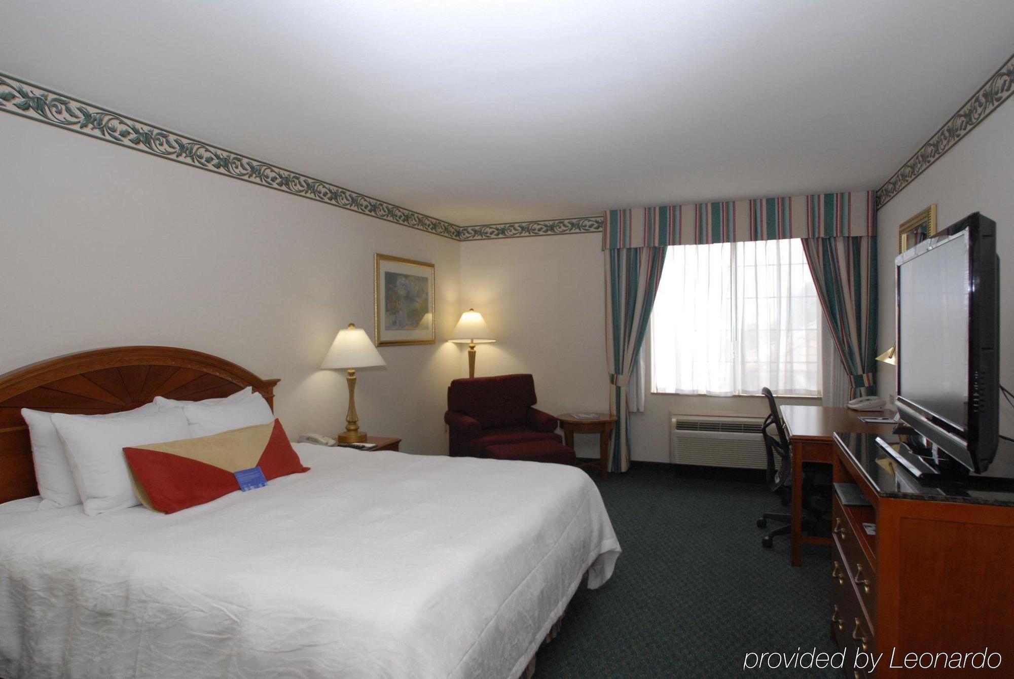 Hilton Garden Inn Bakersfield Værelse billede